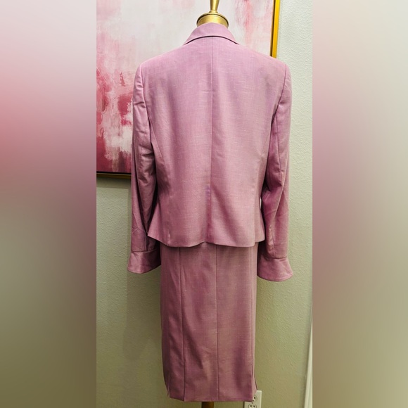 ESCADA Vintage 2pc Skirt. Pre-owned. Excellent conditions. Size 42 - Picture 5 of 8